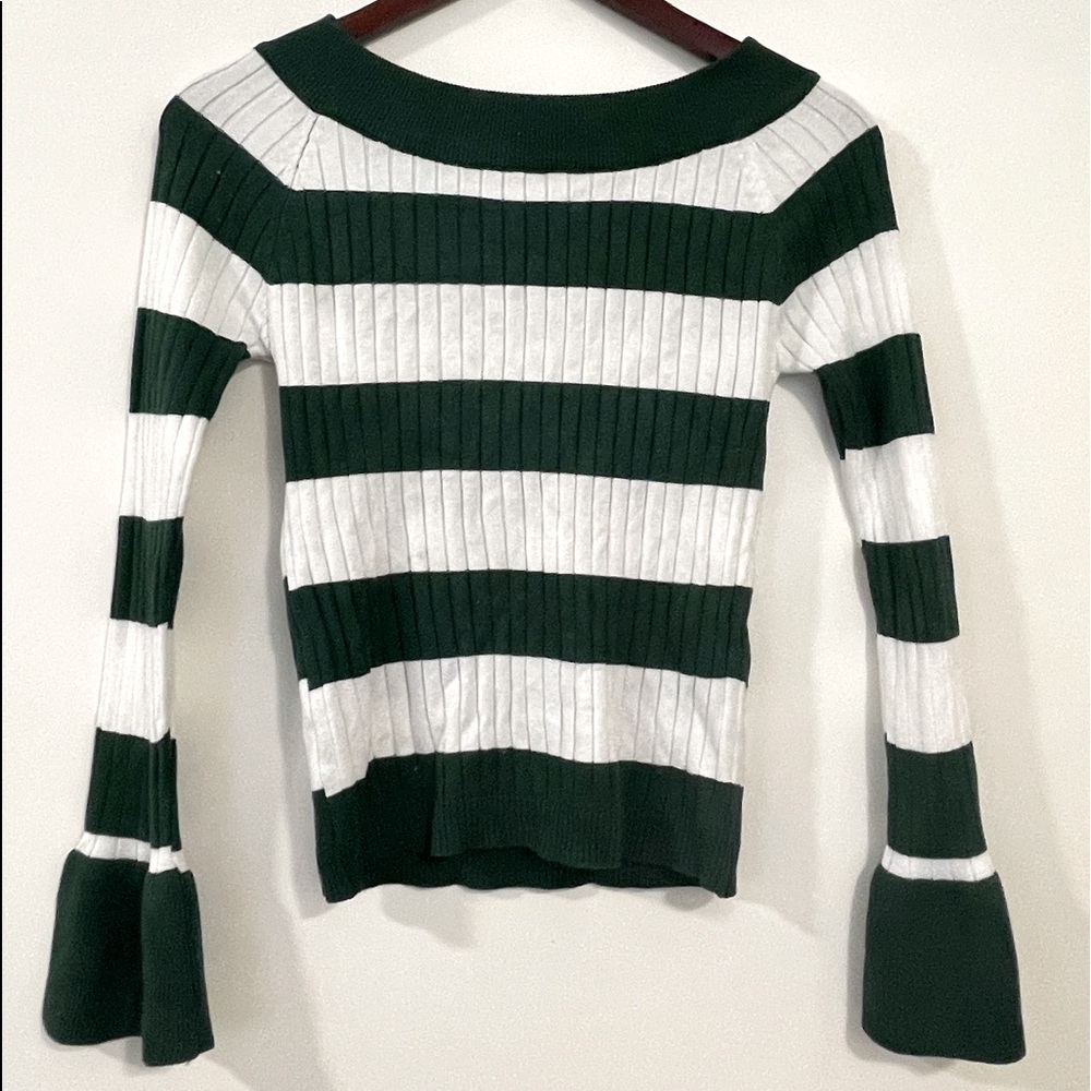 Womens Medium Bell Sleeved Green/White Striped Sweater